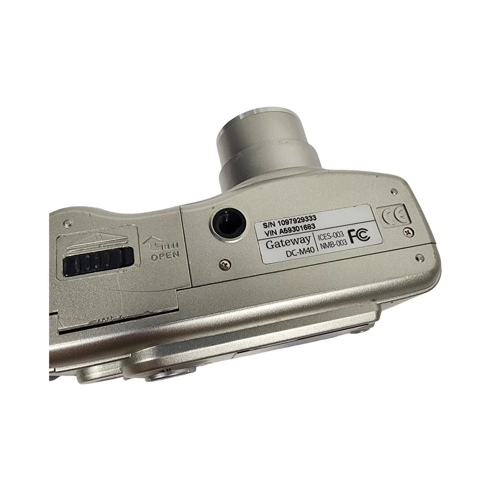 Gateway DC M40 Digital Camera 4.1MP 2x Optical Zoom Silver
